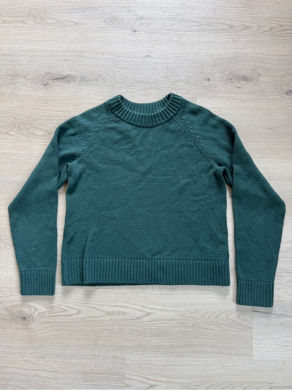 GAP Women's Crewneck Sweater in Deep Green